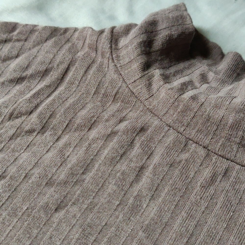 Long sleeve ribbed top